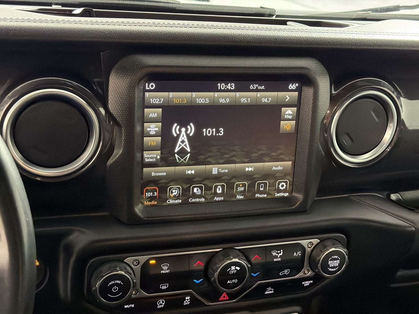 2022 Jeep Wrangler Unlimited Sahara Altitude