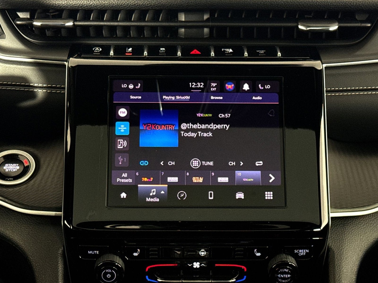 2025 Jeep Grand Cherokee L Laredo X