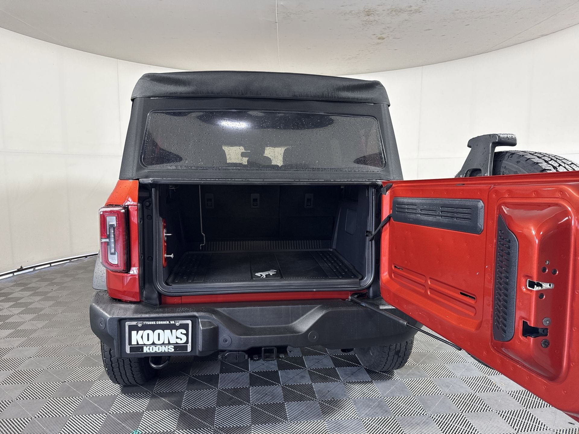 2023 Ford Bronco Base