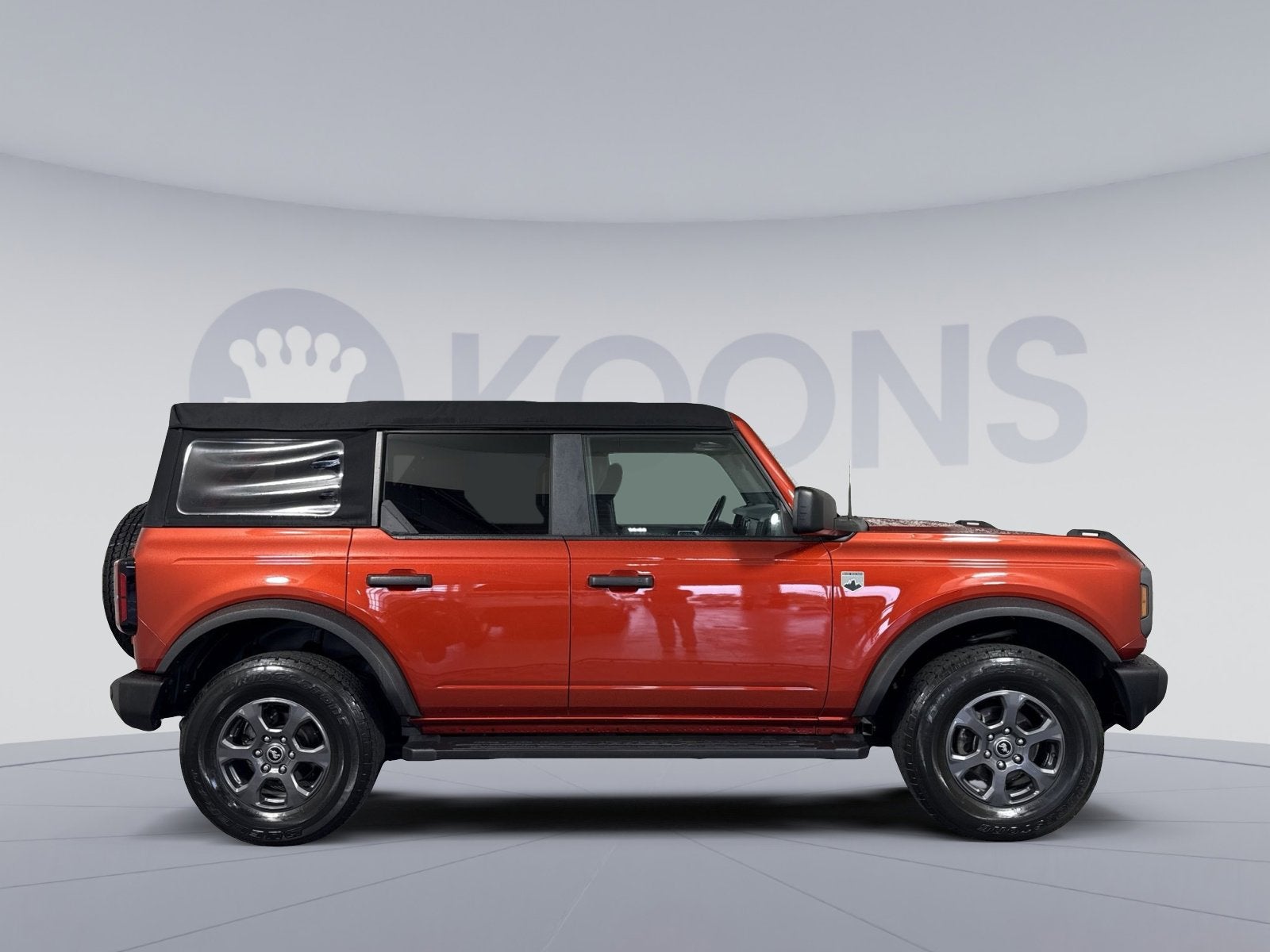 2023 Ford Bronco Base