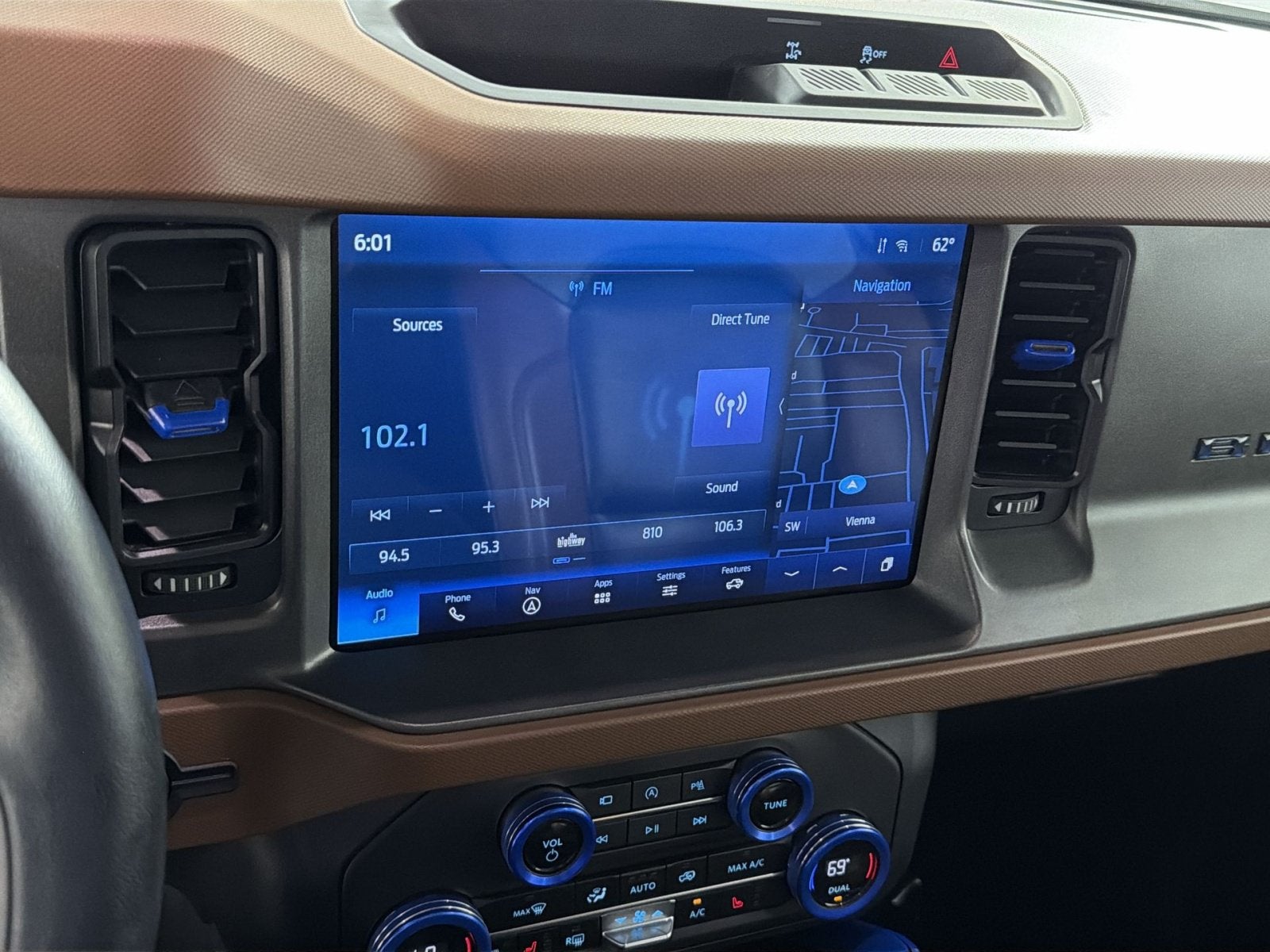 2024 Ford Bronco Outer Banks
