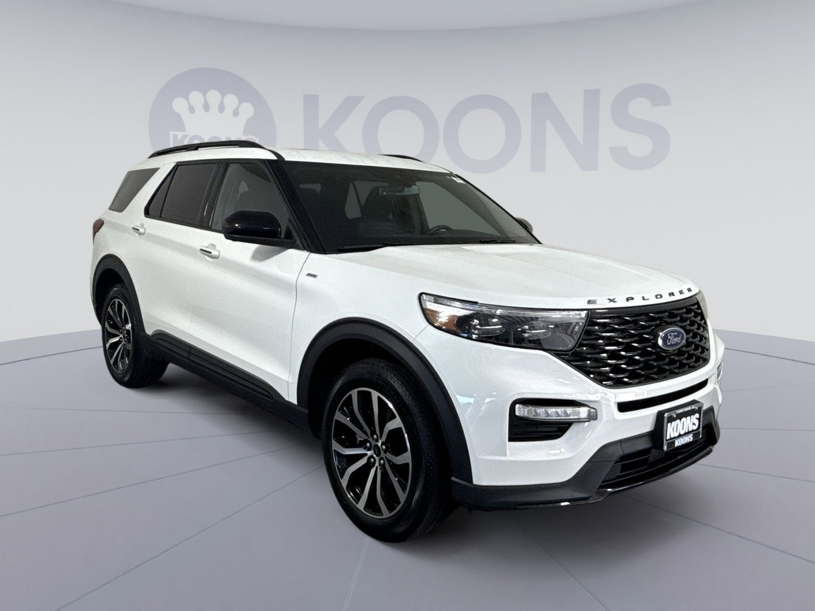 2023 Ford Explorer ST-Line