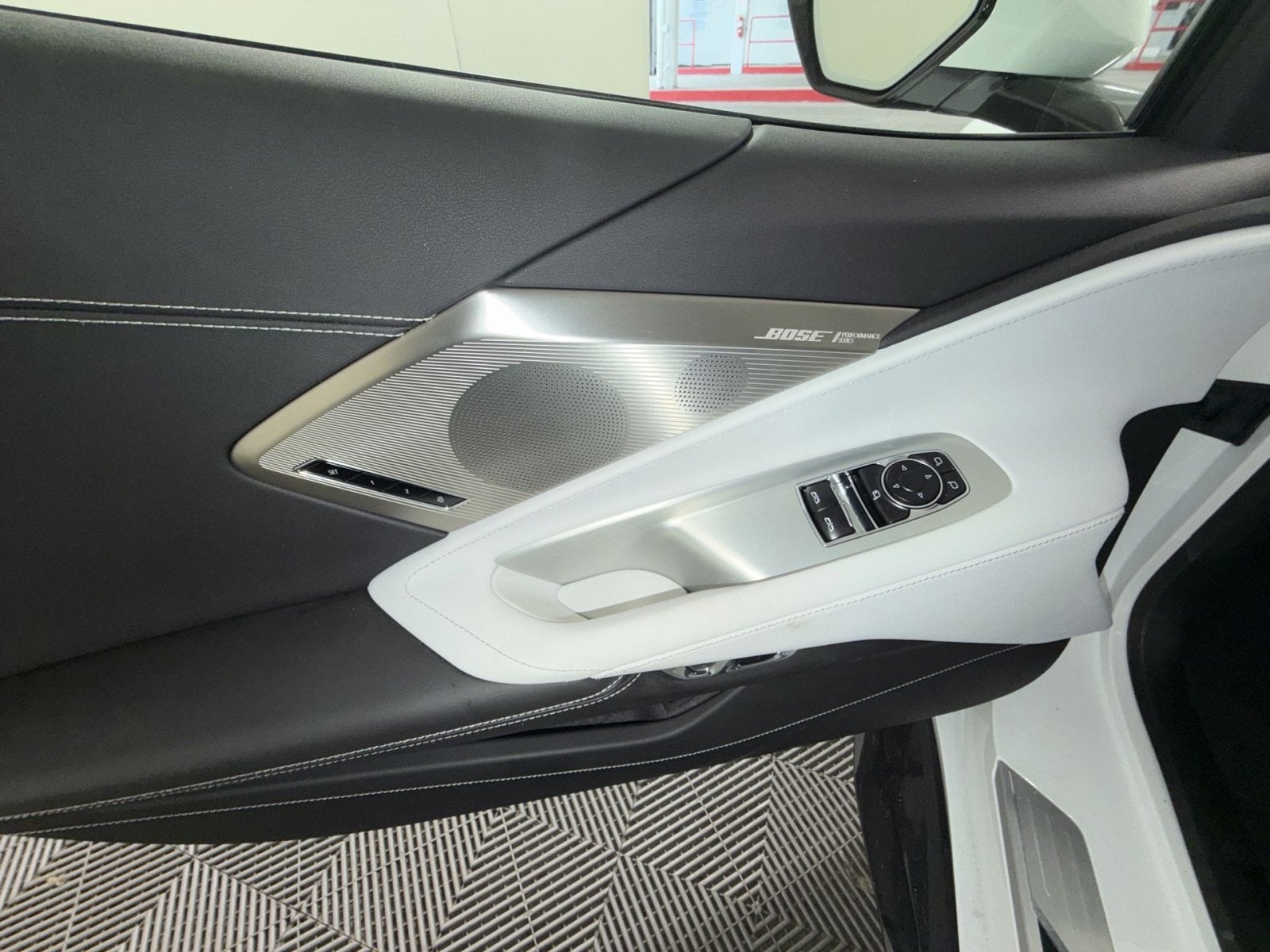 2025 Chevrolet Corvette E-Ray 2LZ