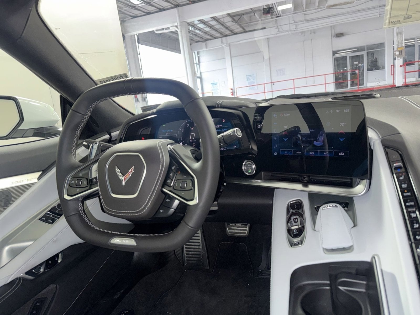 2025 Chevrolet Corvette E-Ray 2LZ