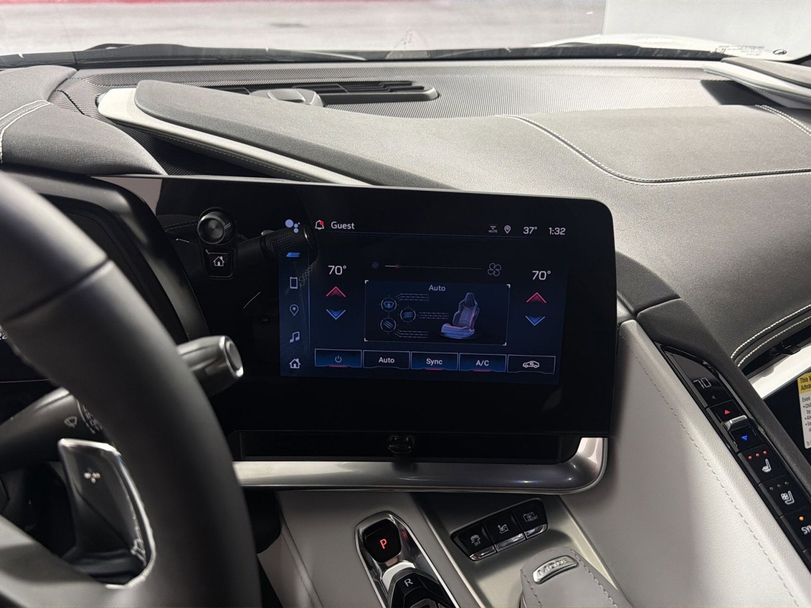 2025 Chevrolet Corvette E-Ray 2LZ