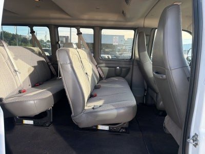 2025 Chevrolet Express Passenger 1LT