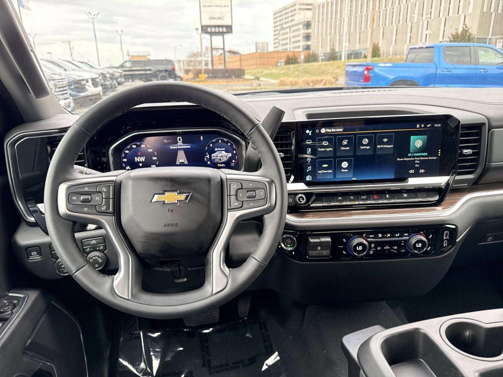2026 Chevrolet Silverado 1500 LT