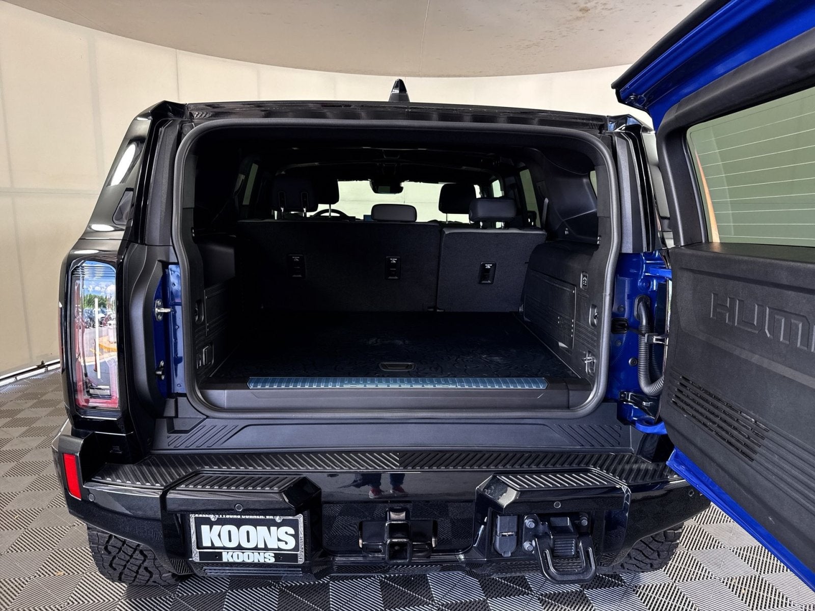 2024 GMC HUMMER EV SUV 2X