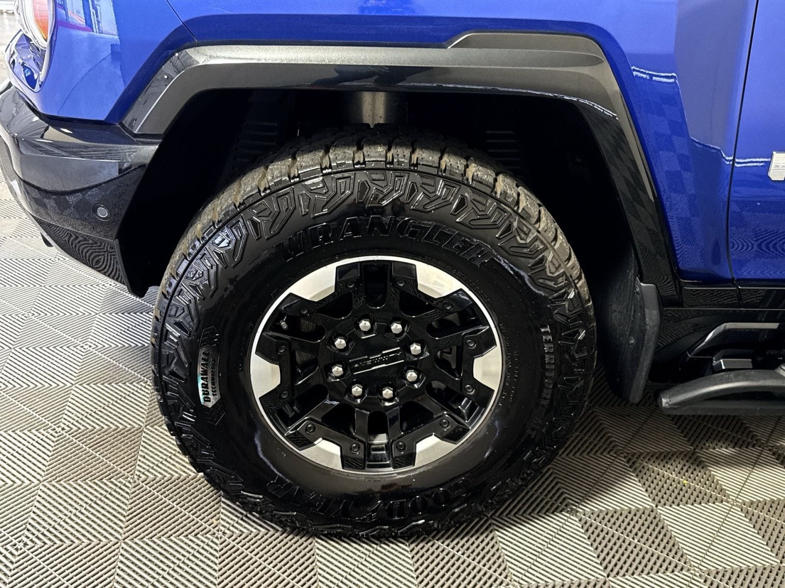 2024 GMC HUMMER EV SUV 2X