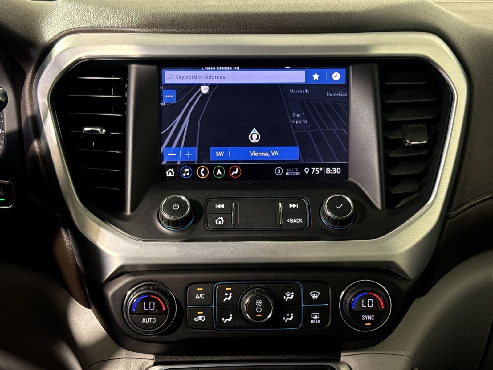 2020 GMC Acadia SLT