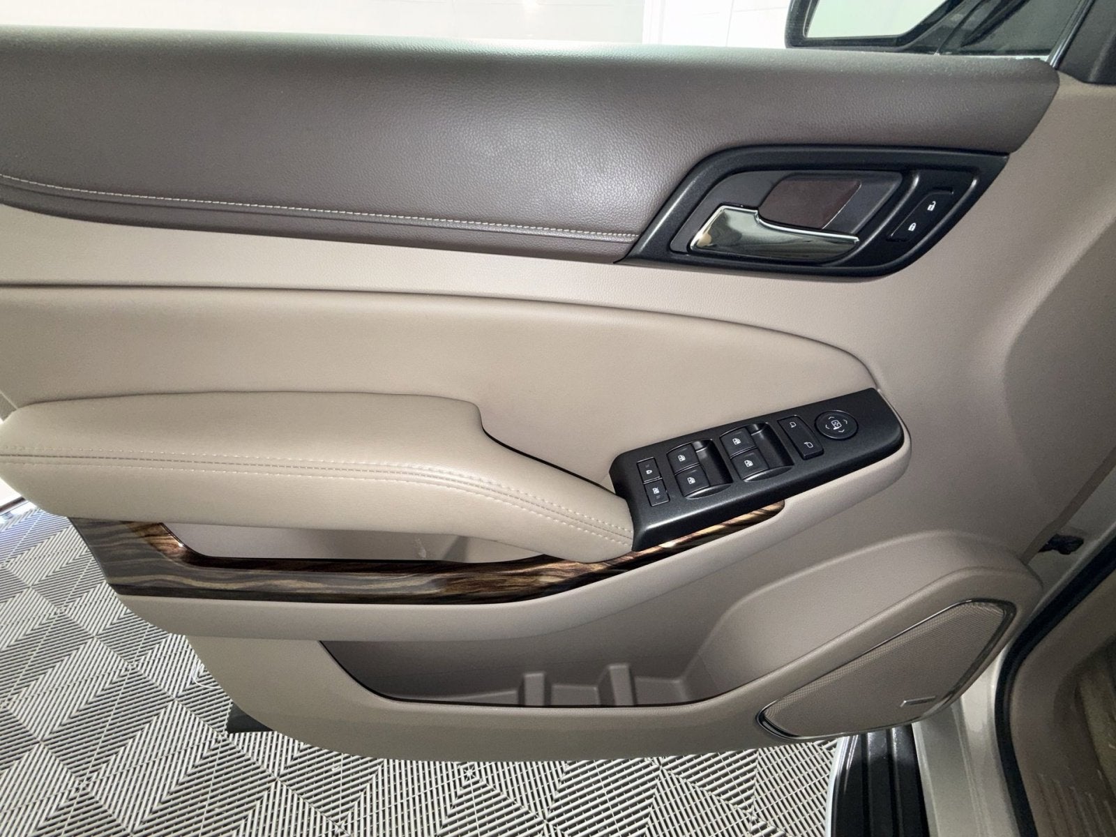 2016 GMC Yukon SLE