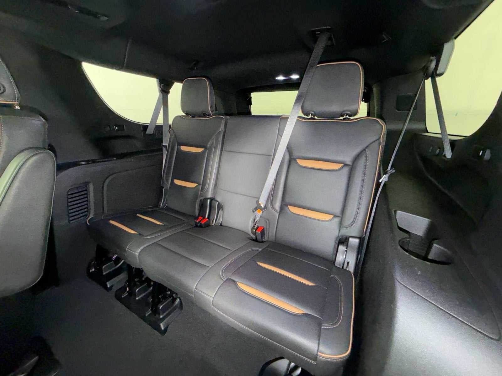 2023 GMC Yukon XL AT4