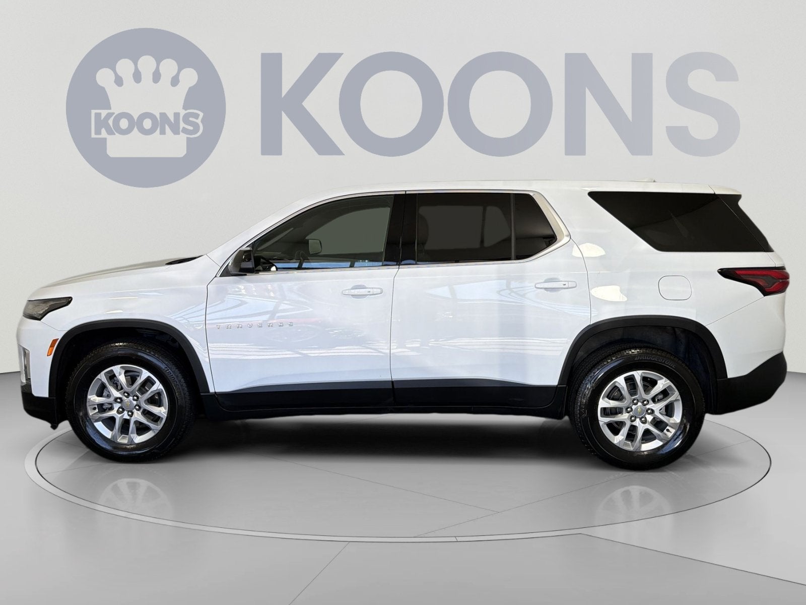 2023 Chevrolet Traverse LS