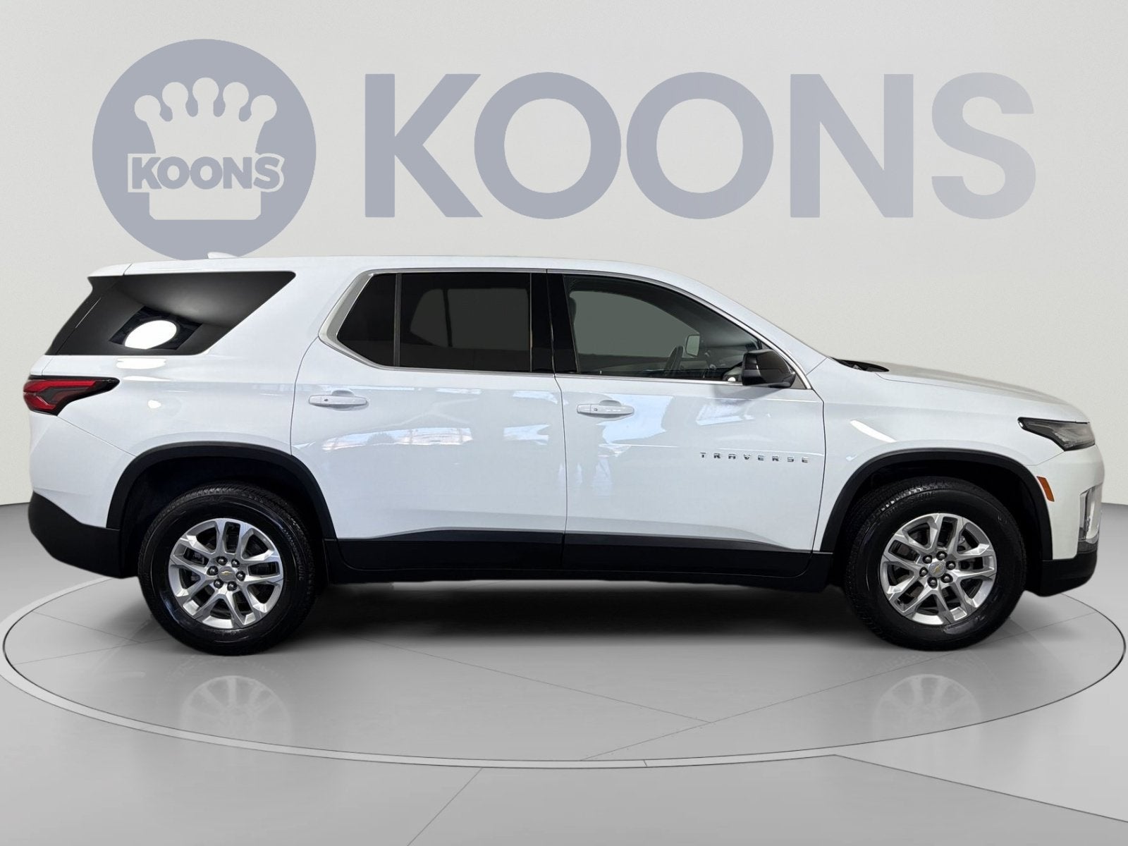 2023 Chevrolet Traverse LS