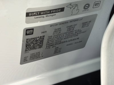 2025 Chevrolet Traverse LT