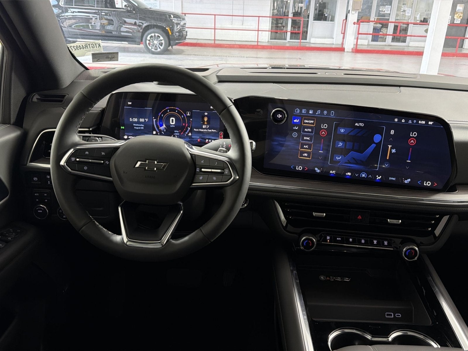 2026 Chevrolet Suburban Z71 - Photo 13