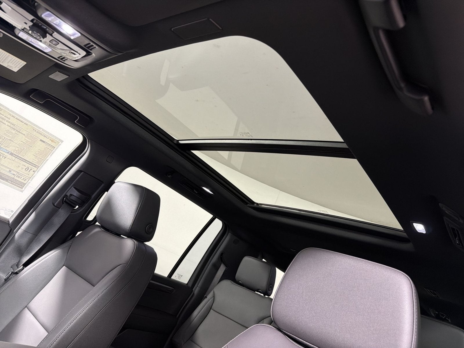 2026 Chevrolet Suburban Z71 - Photo 21