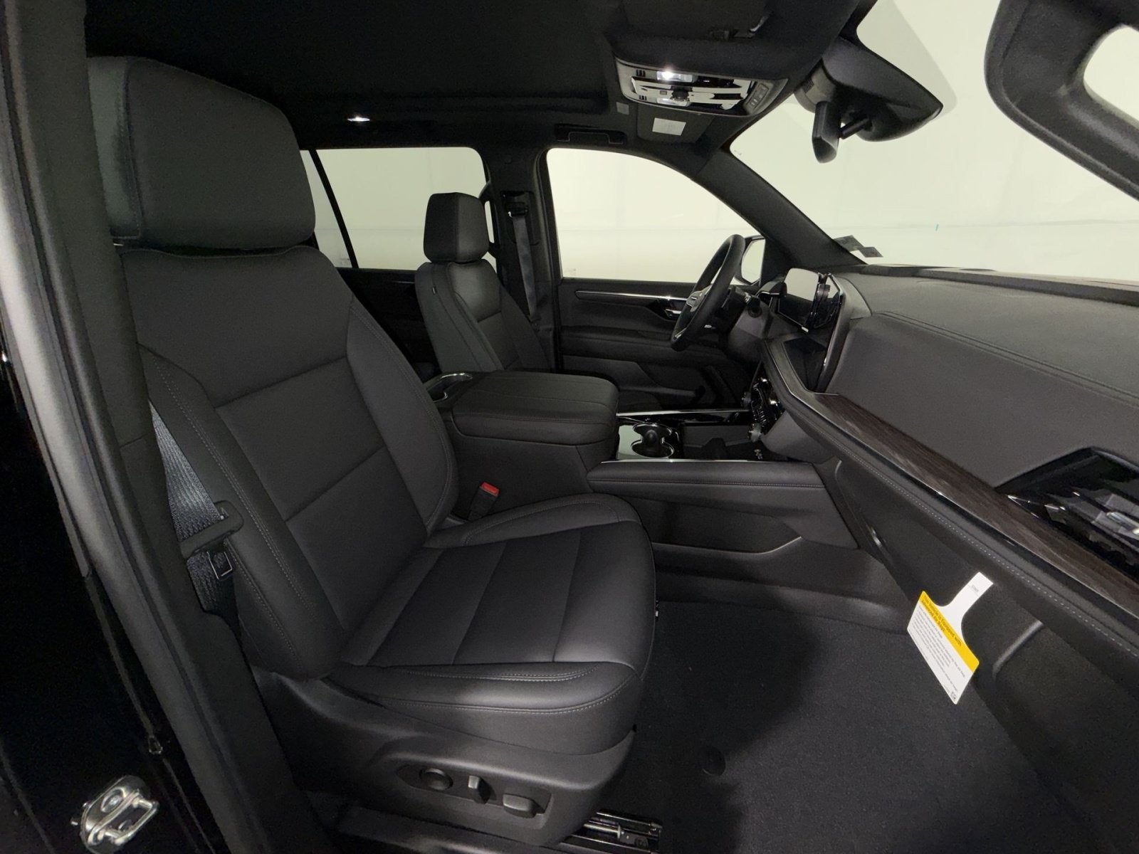 2026 Chevrolet Suburban Z71 - Photo 25