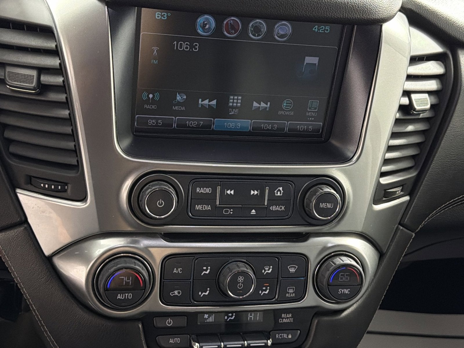 2016 Chevrolet Suburban LS