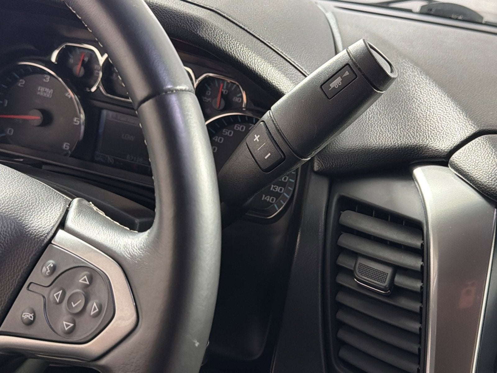 2016 Chevrolet Suburban LS