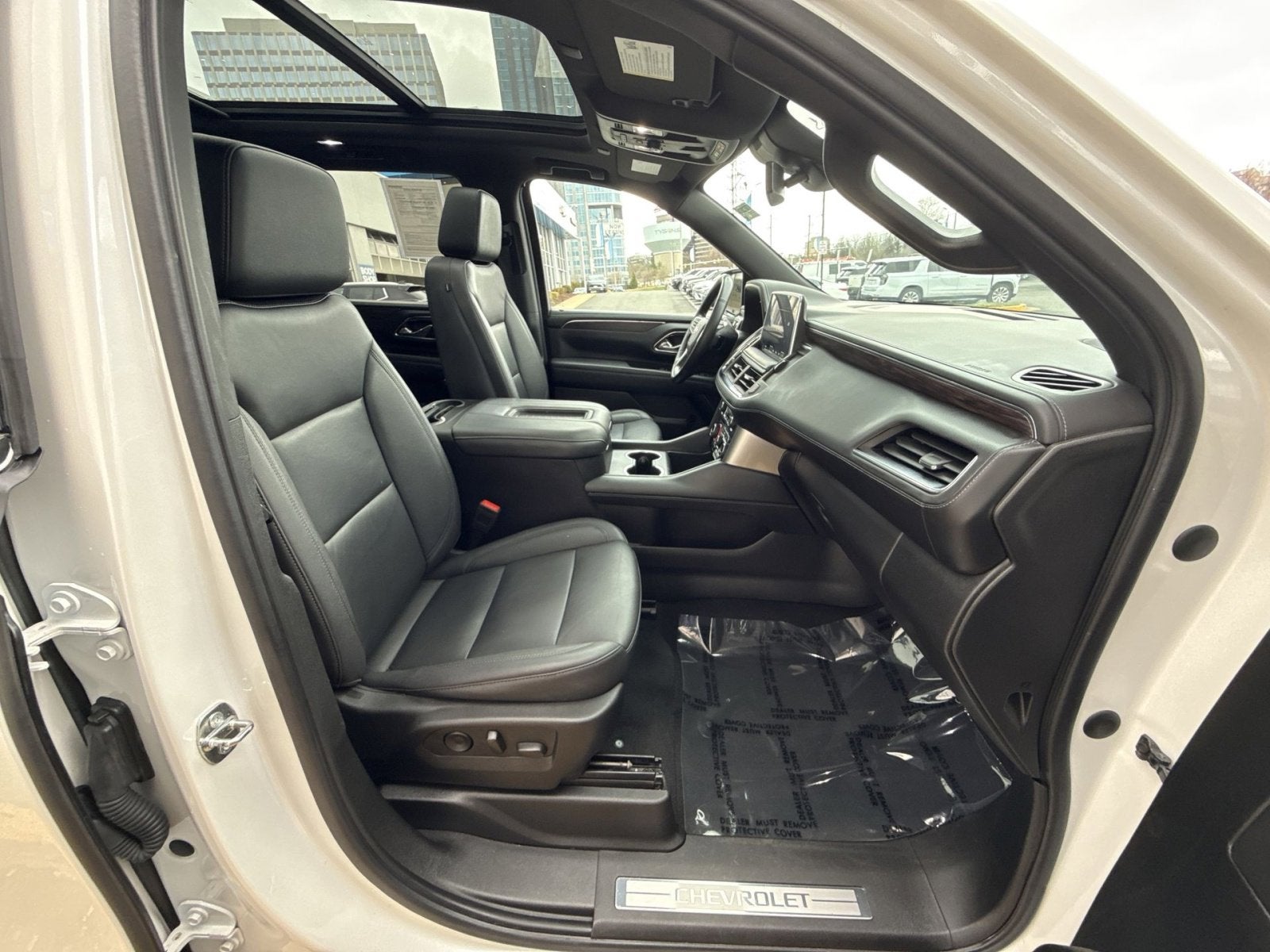 2023 Chevrolet Suburban LT