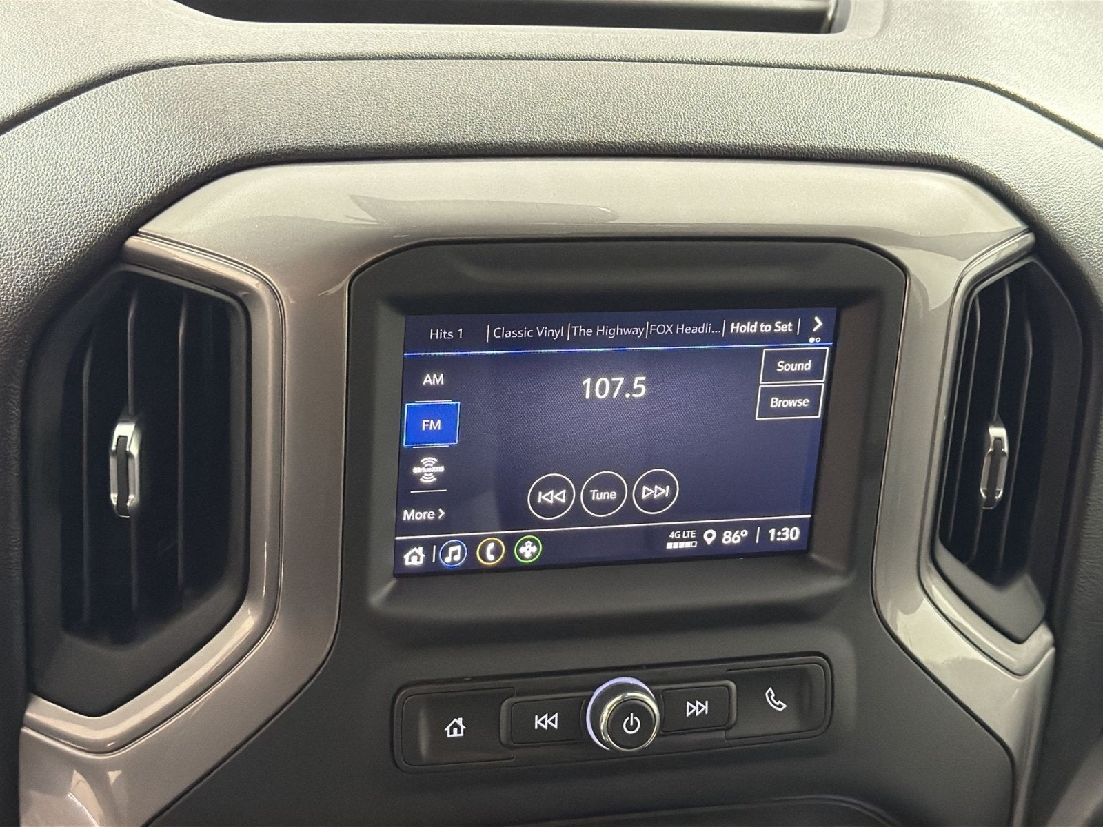 2024 GMC Sierra 2500 HD Pro