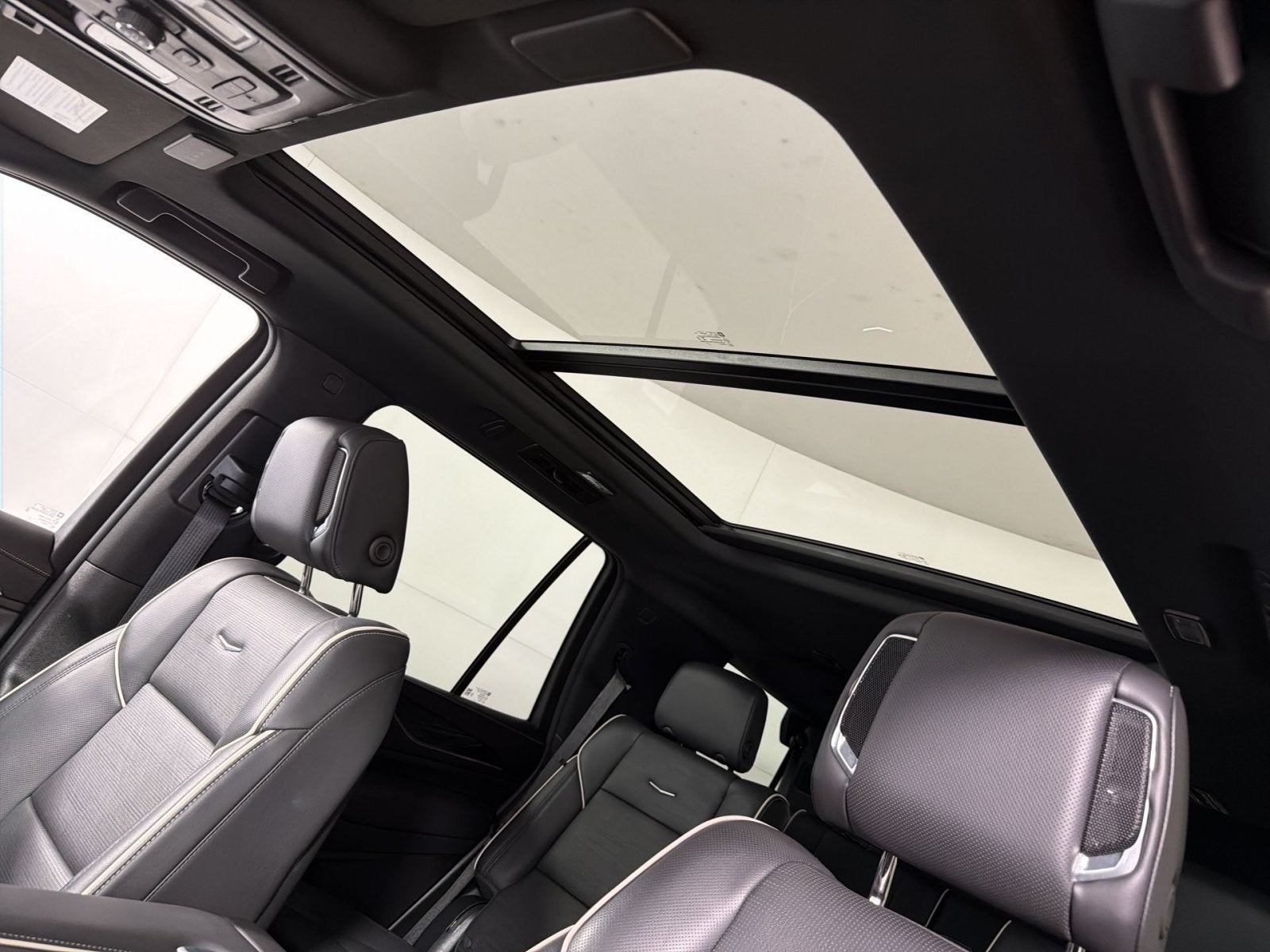 2022 Cadillac Escalade Sport