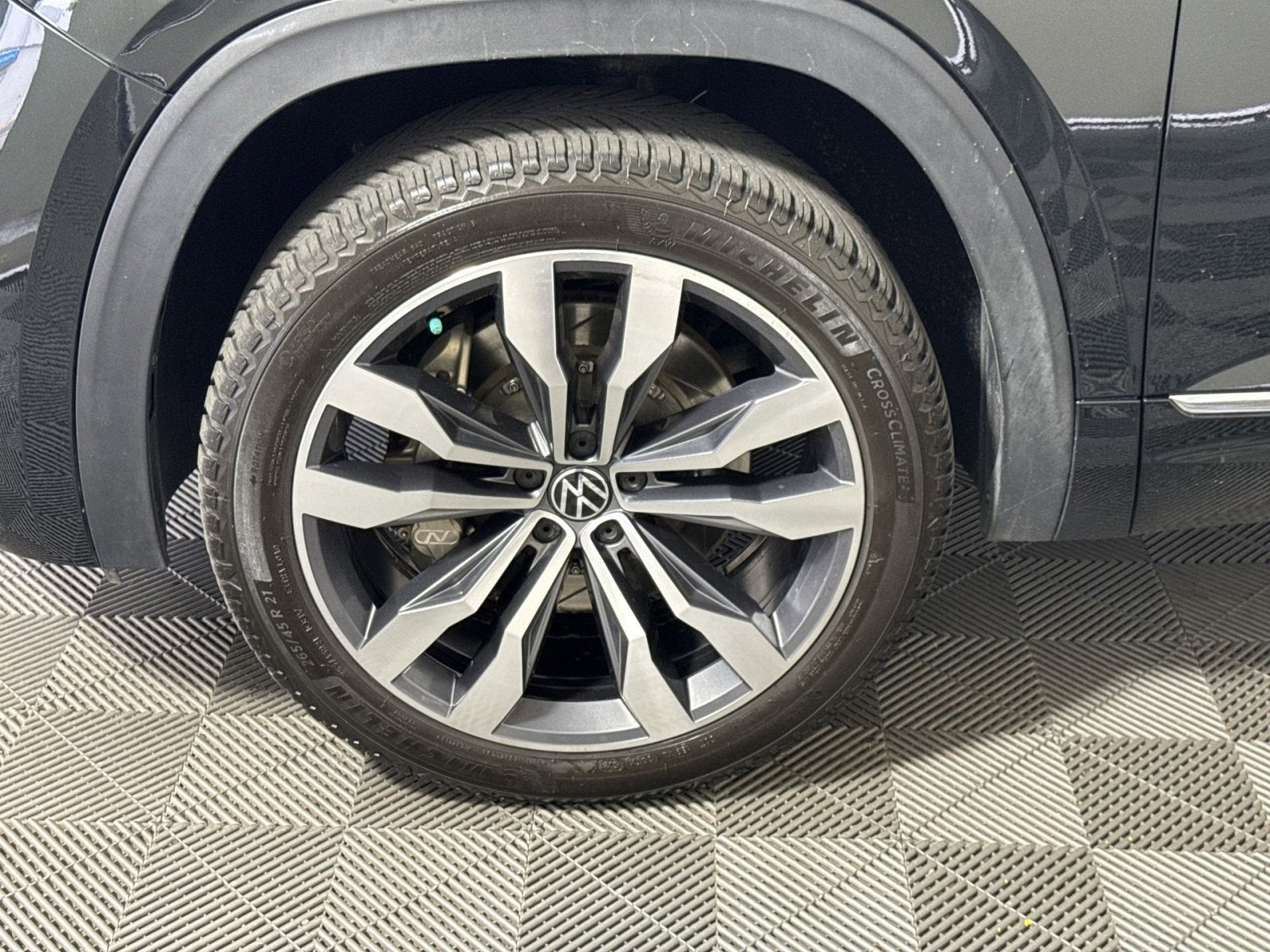 2021 Volkswagen Atlas 3.6L V6 SEL R-Line