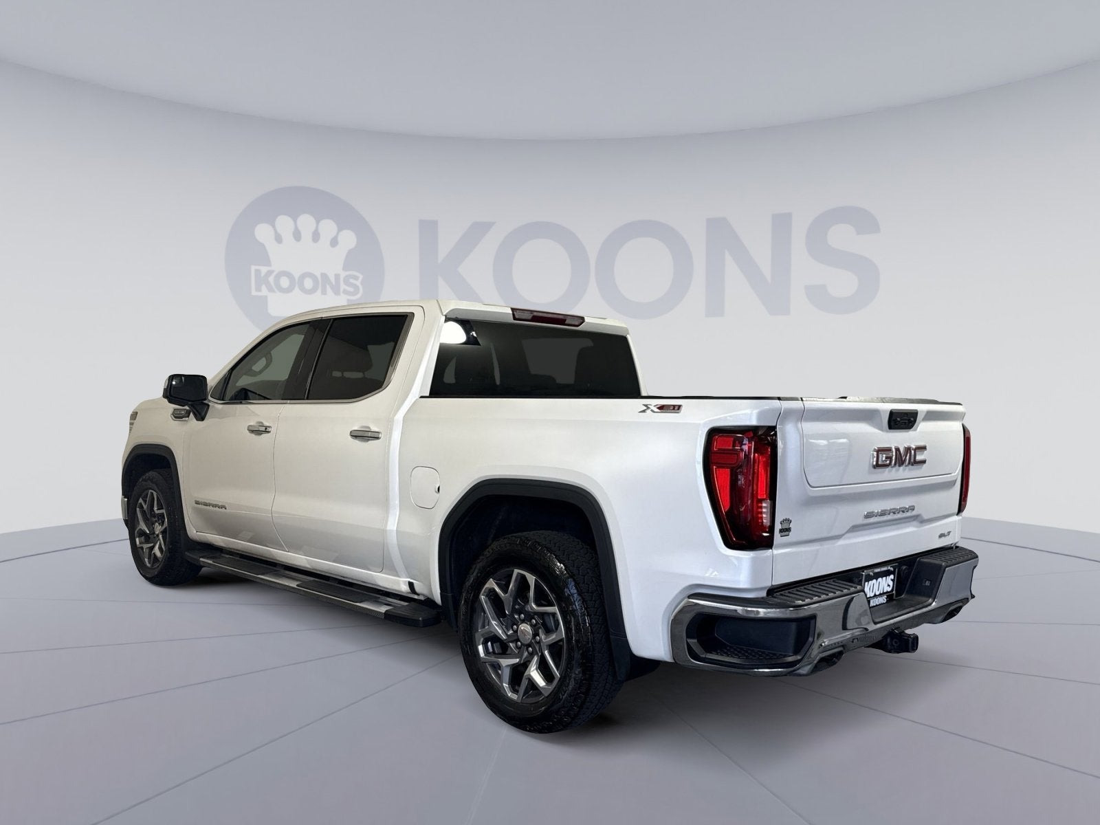 2023 GMC Sierra 1500 SLT