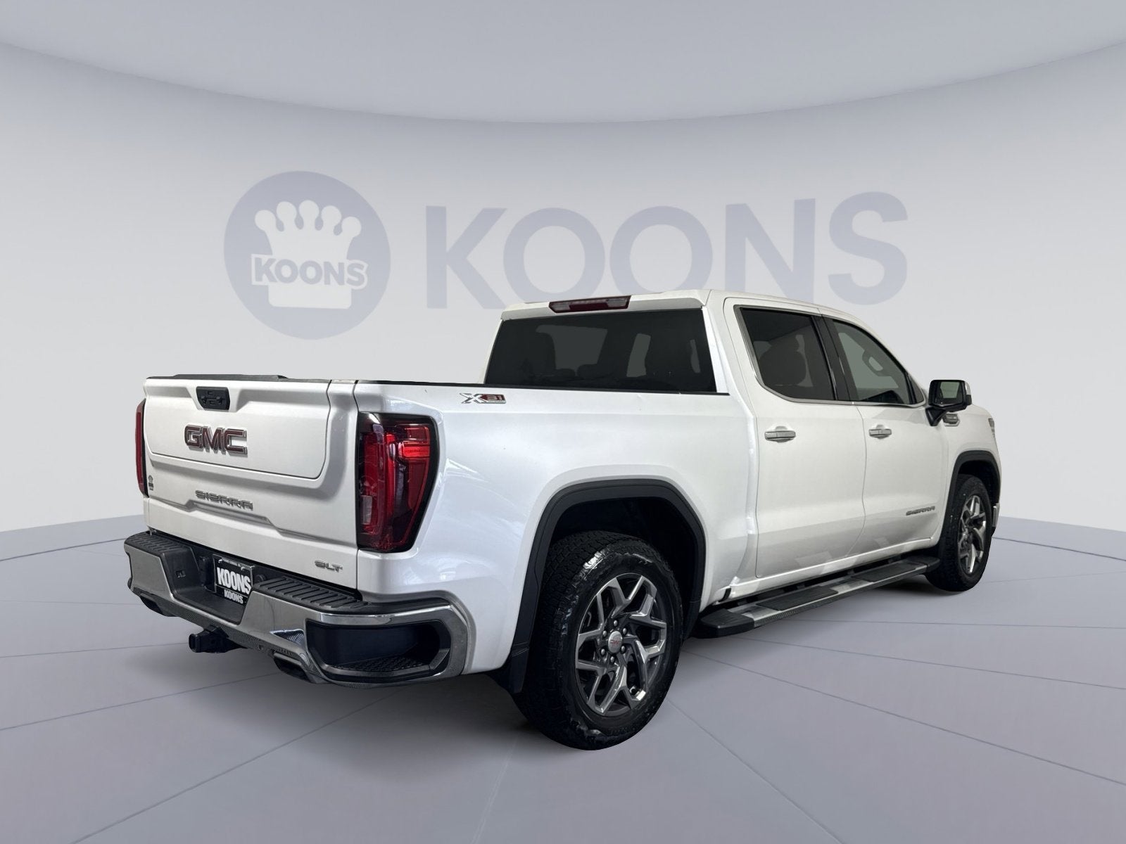 2023 GMC Sierra 1500 SLT