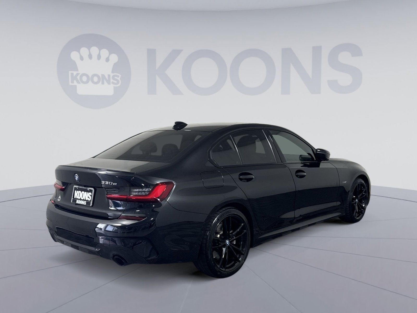 2022 BMW 3 Series 330e