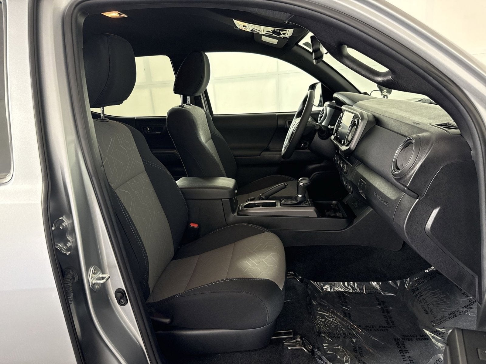 2022 Toyota Tacoma 4WD SR