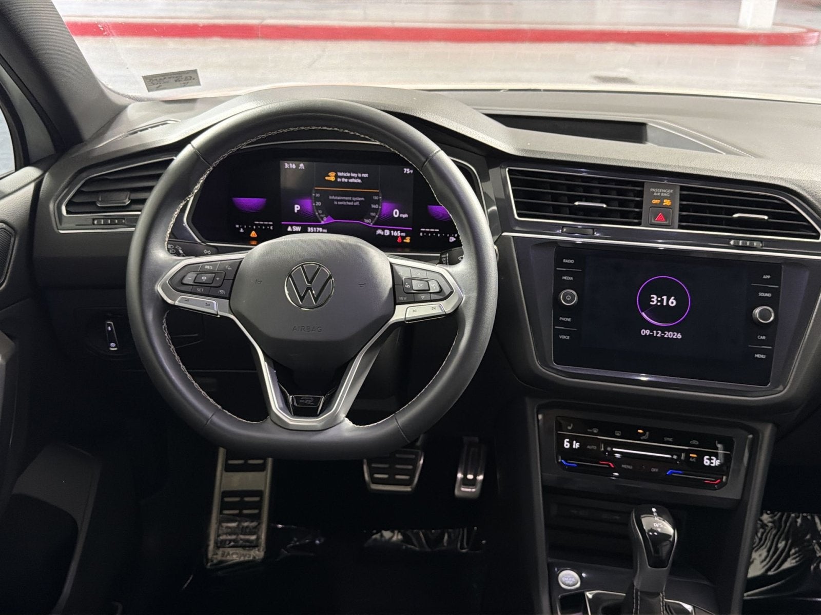 2023 Volkswagen Tiguan SE R-Line Black