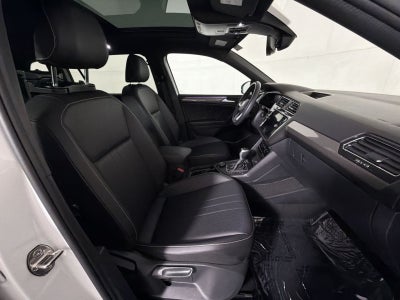 2023 Volkswagen Tiguan SE R-Line Black