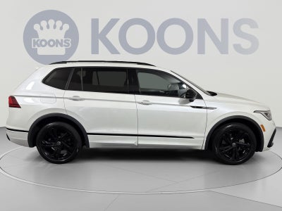 2023 Volkswagen Tiguan SE R-Line Black
