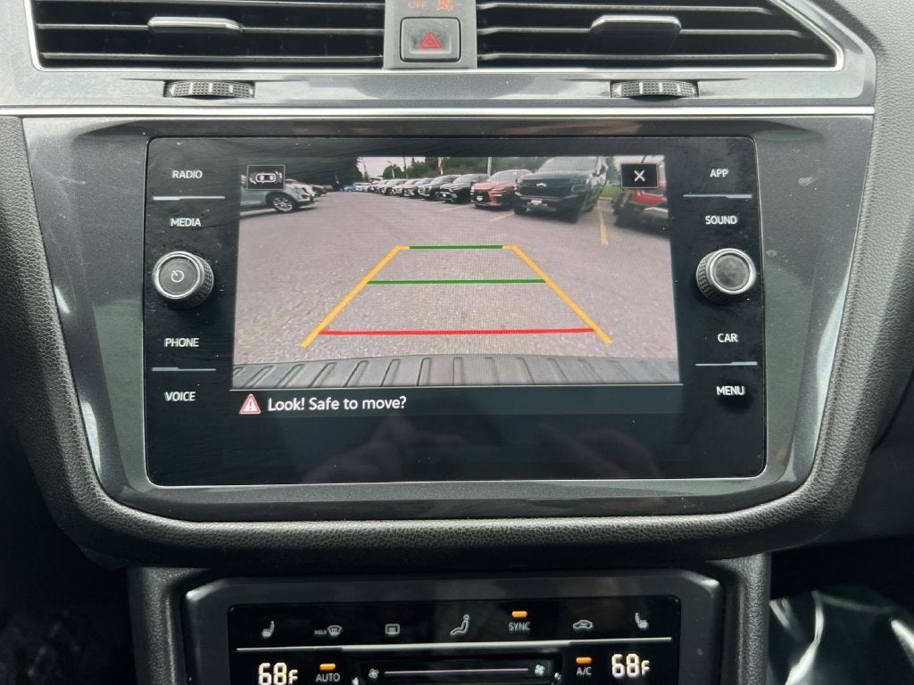 2023 Volkswagen Tiguan SE R-Line Black