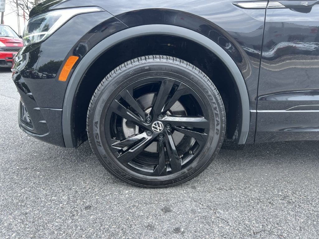 2023 Volkswagen Tiguan SE R-Line Black