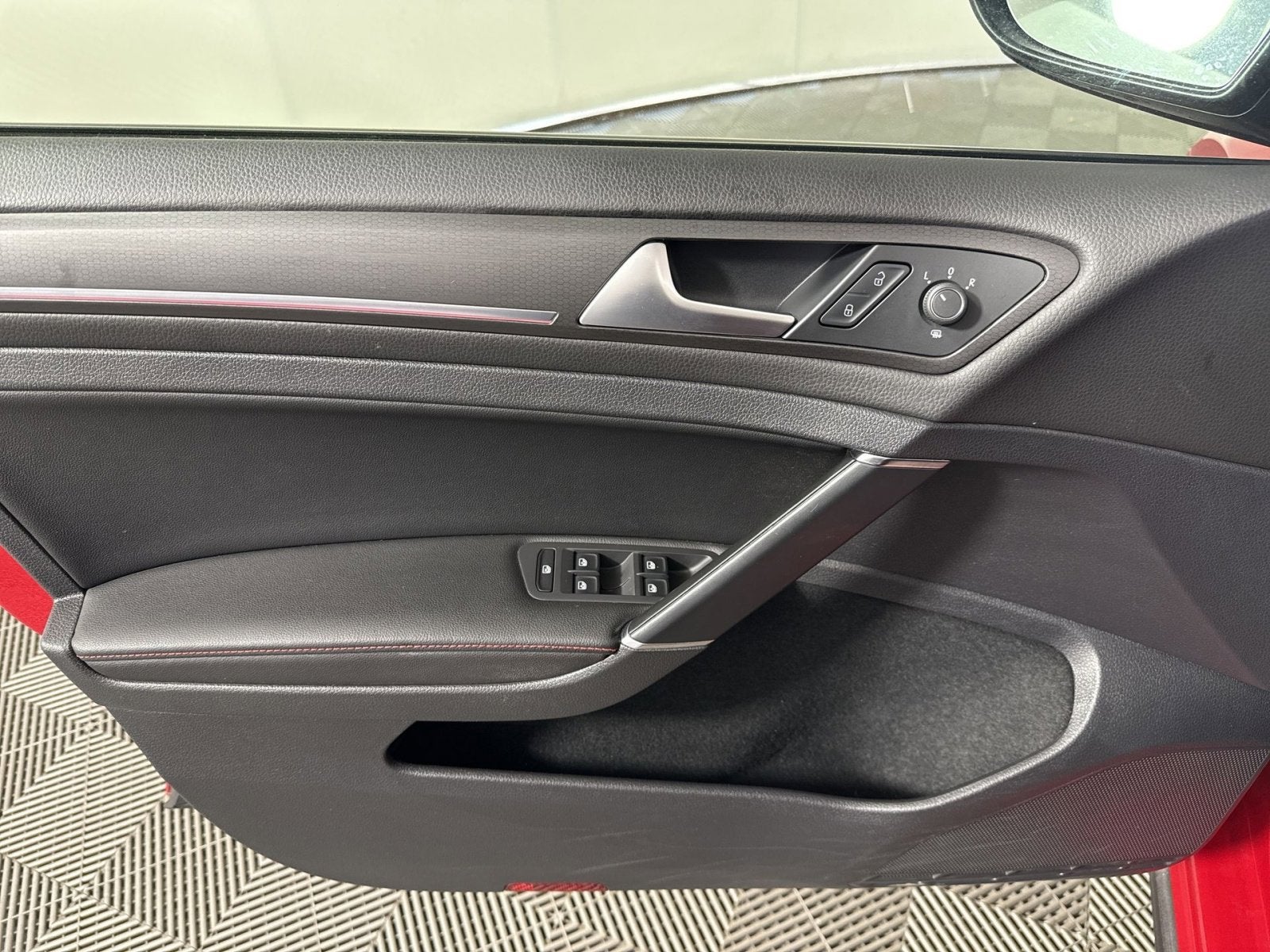 2021 Volkswagen Golf GTI S