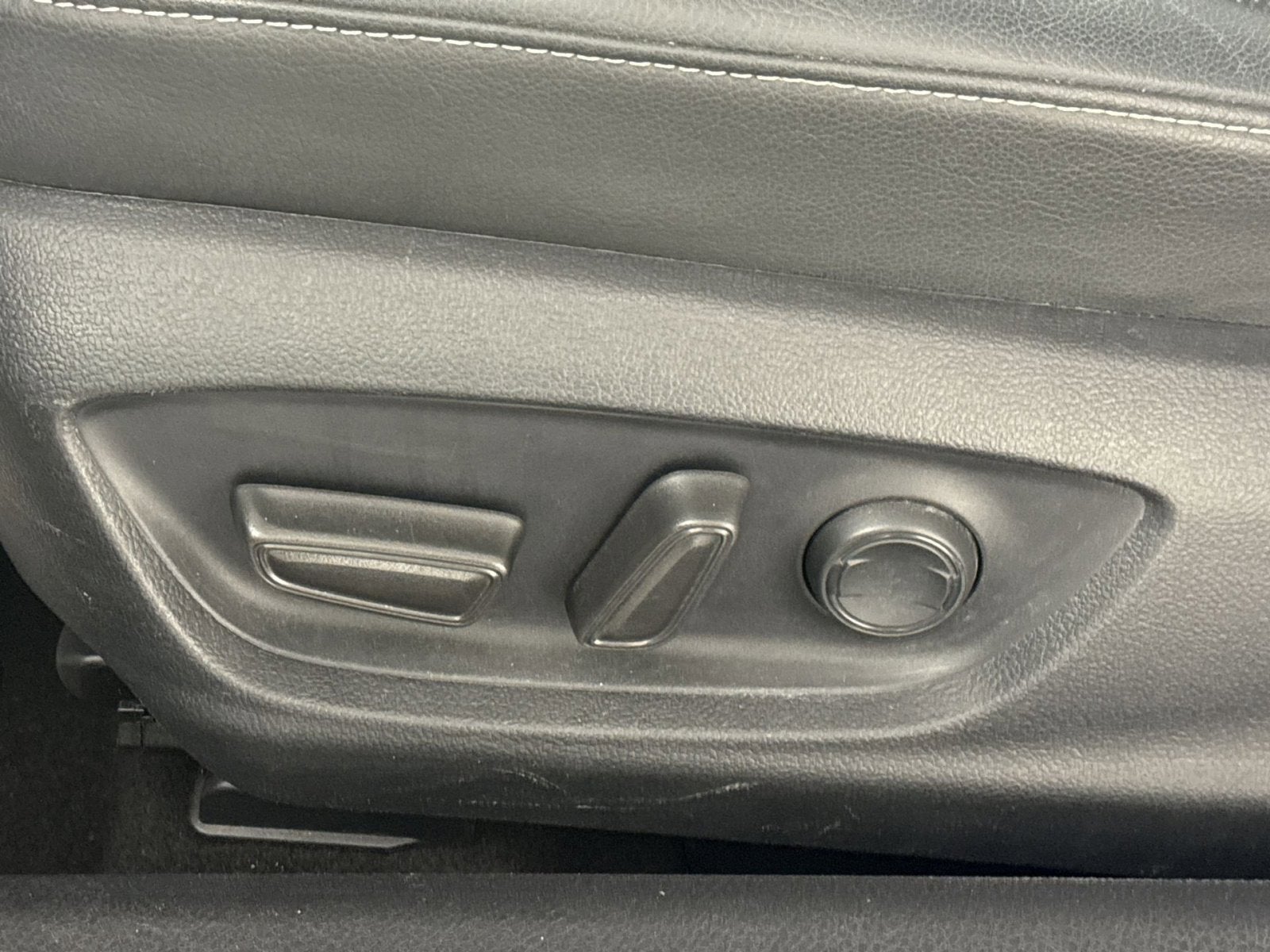 2023 Toyota Camry Hybrid XSE