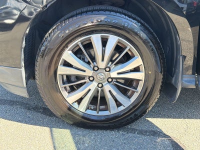 2017 Nissan Pathfinder SV
