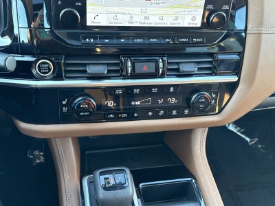 2023 Nissan Pathfinder Platinum