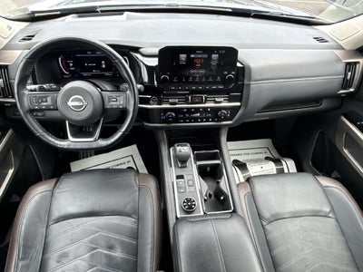 2024 Nissan Pathfinder Platinum