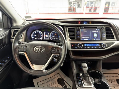 2017 Toyota Highlander LE