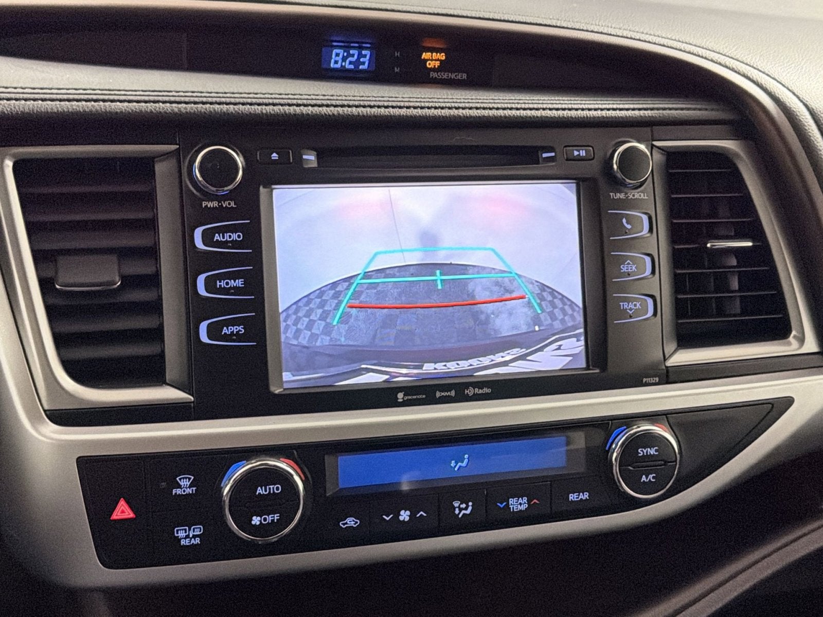 2017 Toyota Highlander LE