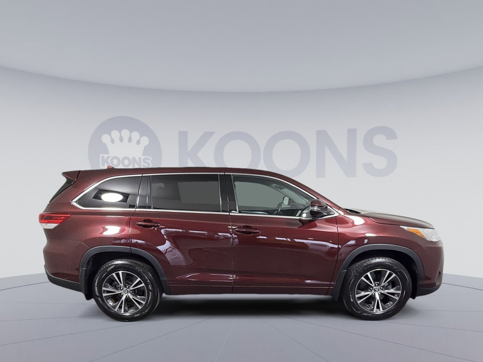 2017 Toyota Highlander LE