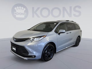 2025 Toyota Sienna XSE