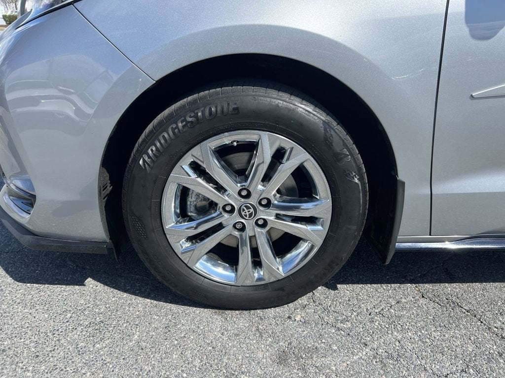 2023 Toyota Sienna XSE