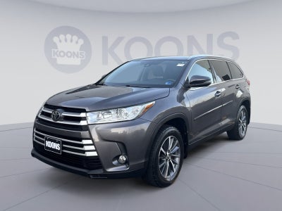 2019 Toyota Highlander SE
