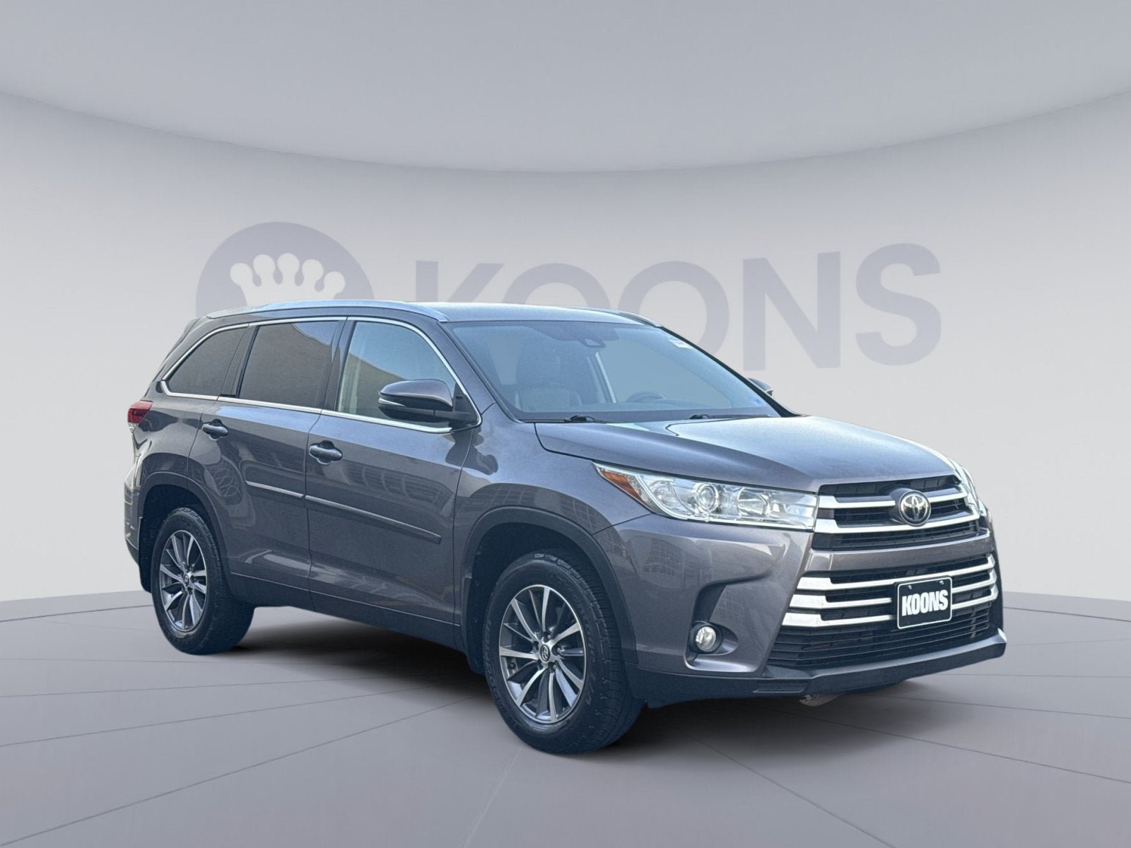 2019 Toyota Highlander SE