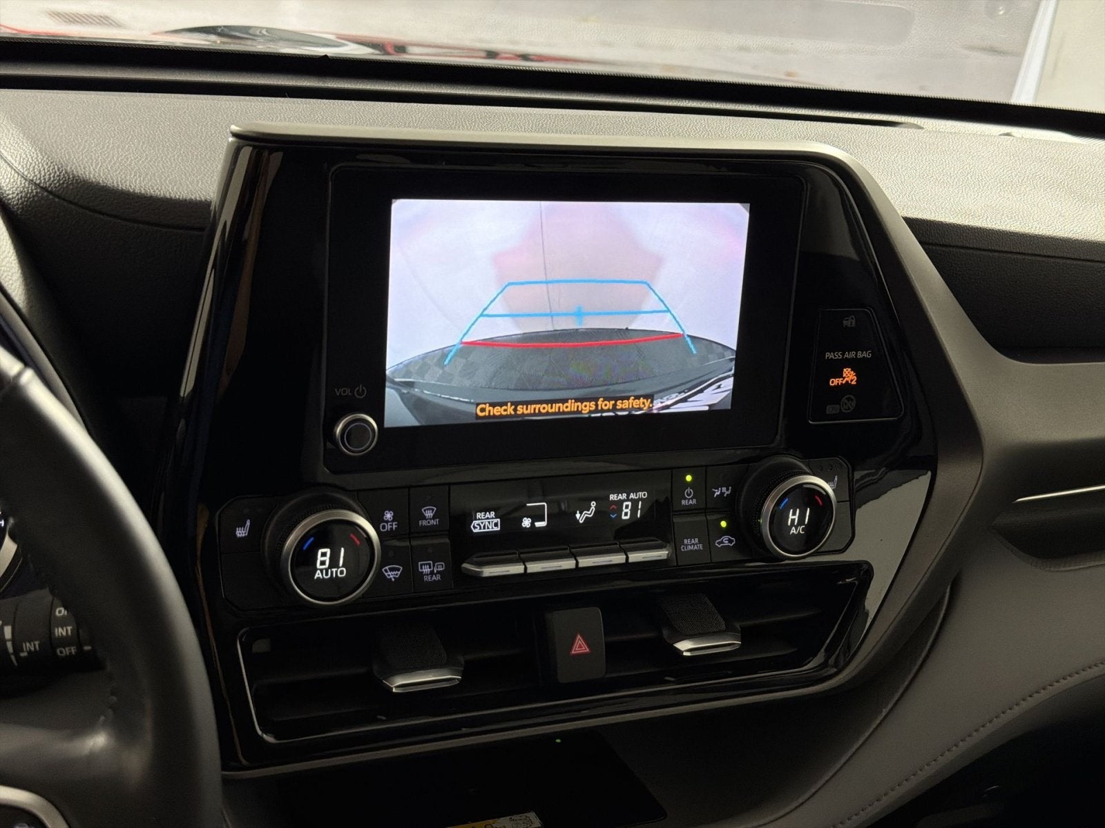 2024 Toyota Highlander Hybrid XLE